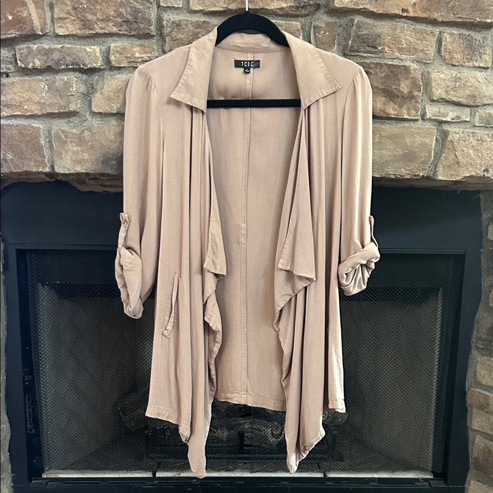 TCEC Tan Open Front Cardigan with cascading ruffled front. Medium